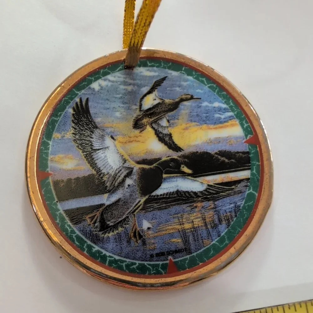 Vintage Round Porcelain Ornament By Bob Schmidt Featuring Ducks 2-sided - Picture 4 of 5